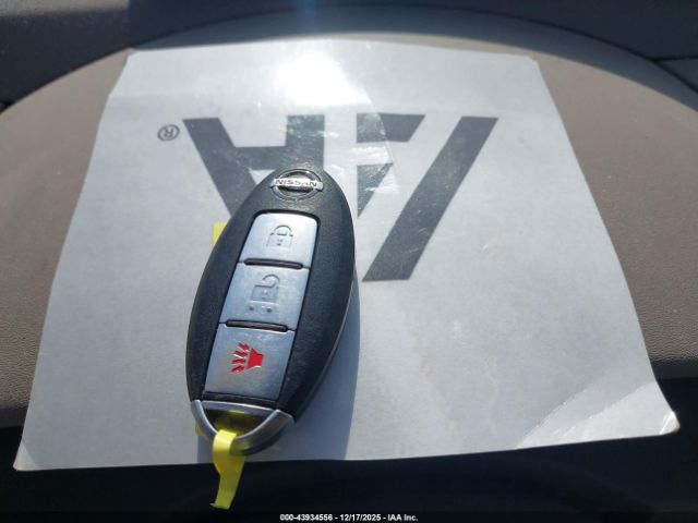 Nissan Pathfinder Le Image 12