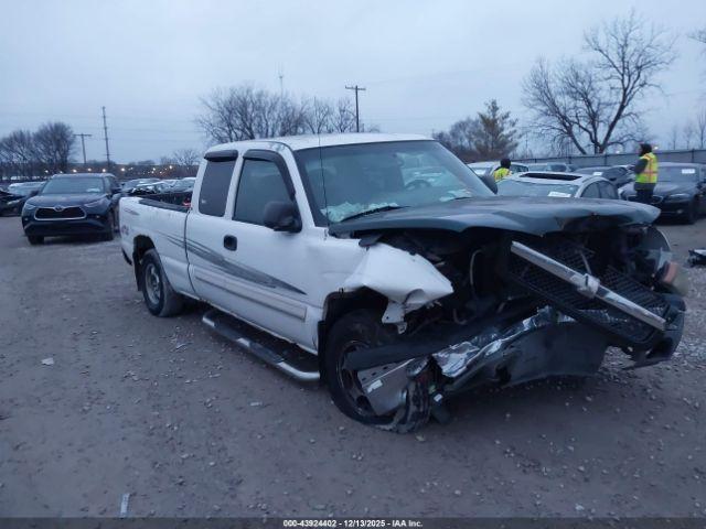  Salvage Chevrolet Silverado 1500