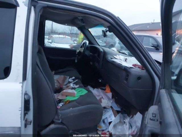 Chevrolet Silverado 1500 Ls Image 4