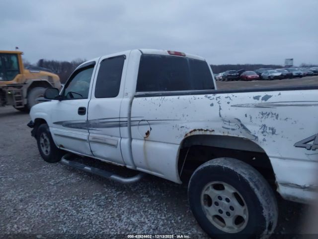 Chevrolet Silverado 1500 Ls Image 11