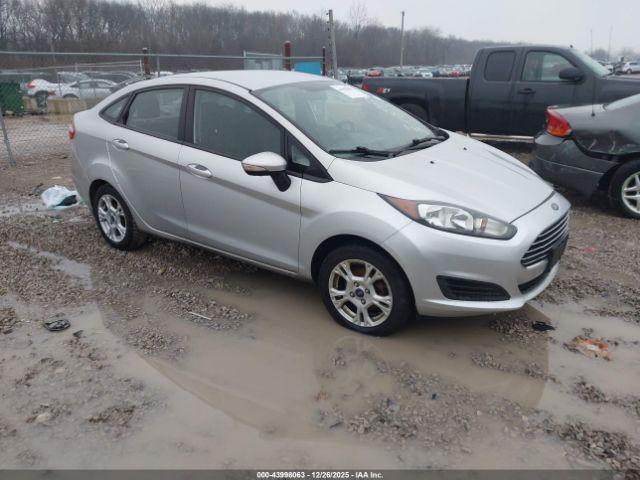  Salvage Ford Fiesta