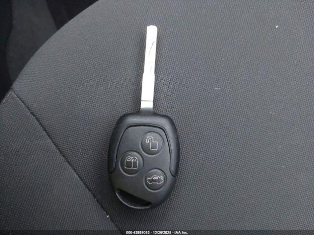 Ford Fiesta Se Image 9