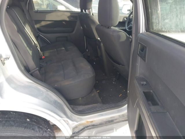 Ford Escape Xlt Image 8