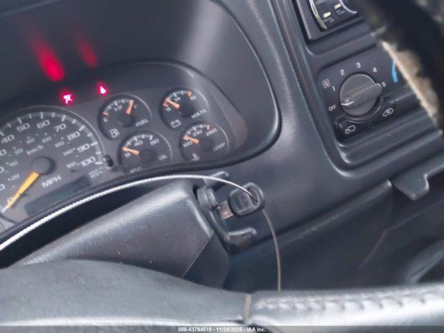 Chevrolet Silverado 2500 Ls Image 13