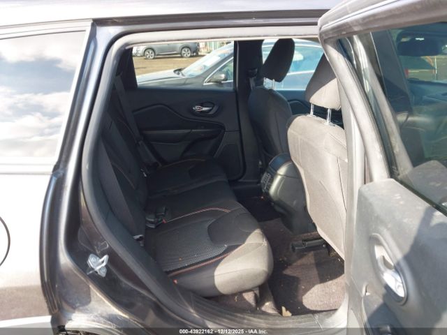 Jeep Cherokee 75th Anniversary Image 10