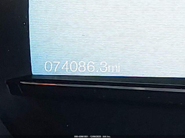 Ford Explorer Xlt Image 15