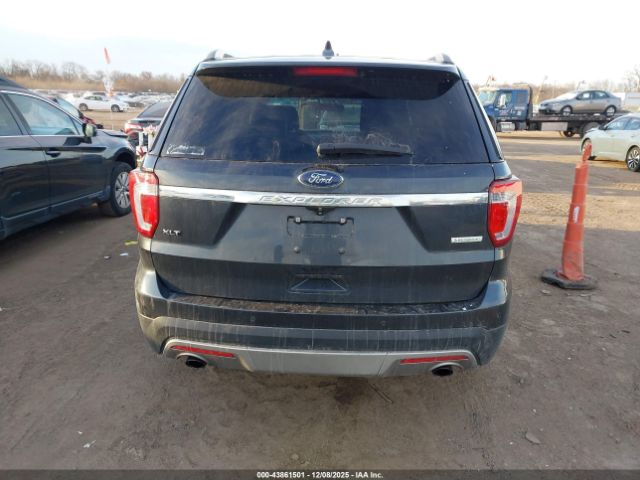 Ford Explorer Xlt Image 9