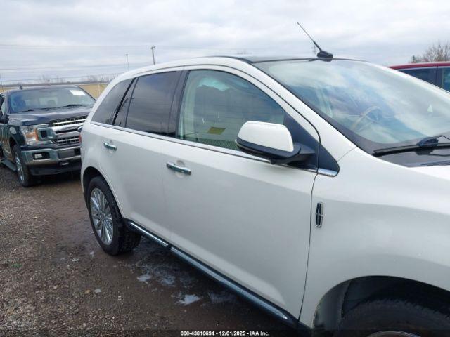 Lincoln MKX Image 10