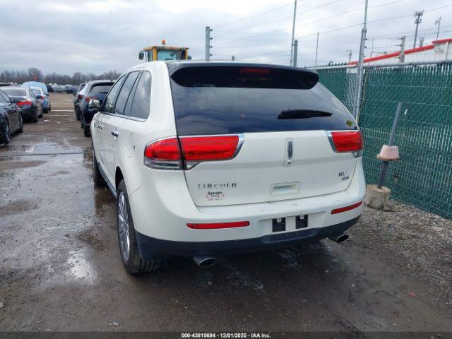Lincoln MKX Image 12