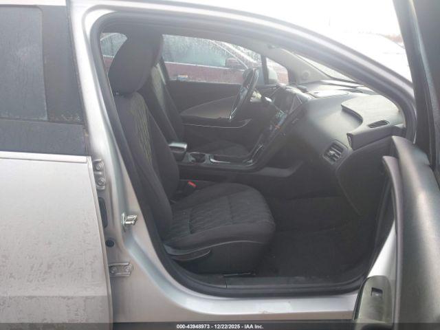 Chevrolet Volt Image 14