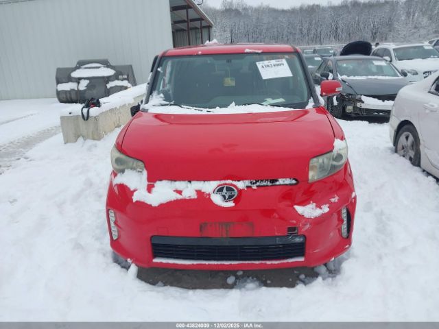 Scion xB Image 16