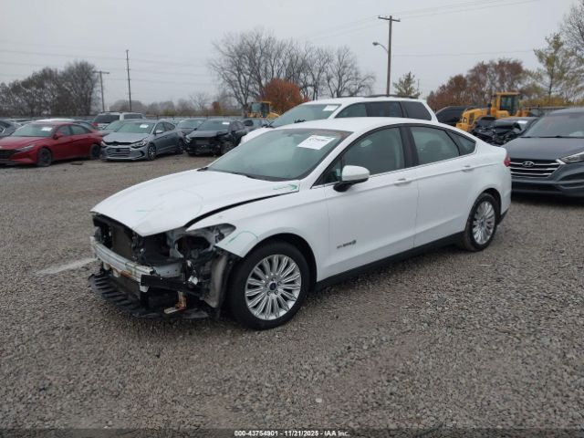 Ford Fusion S Image 10