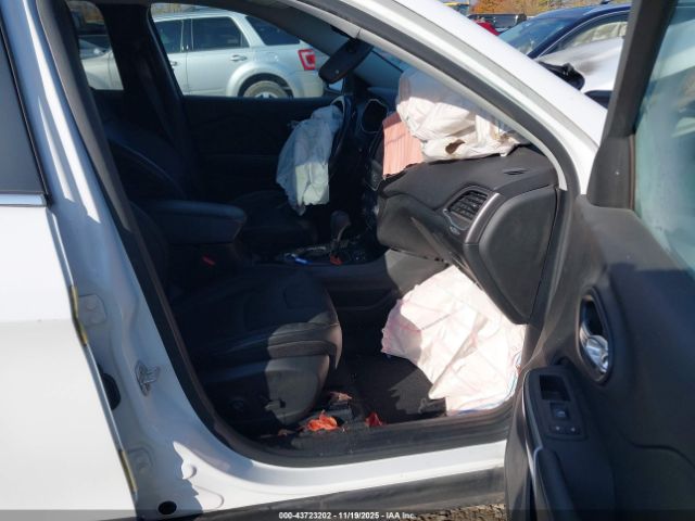 Jeep Cherokee Latitude Lux 4x4 Image 6