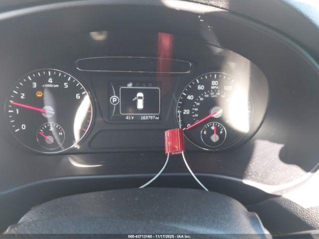 Kia Sorento 3.3l Lx Image 5