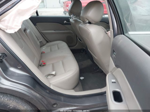 Ford Fusion Sel Image 8