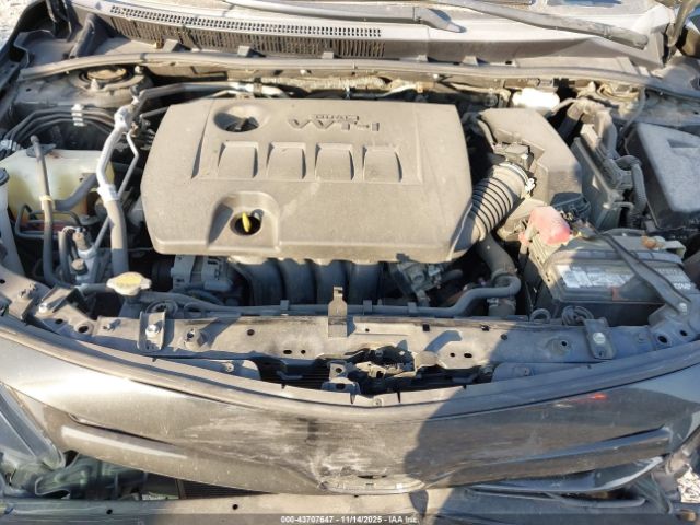 Toyota Corolla S Image 11