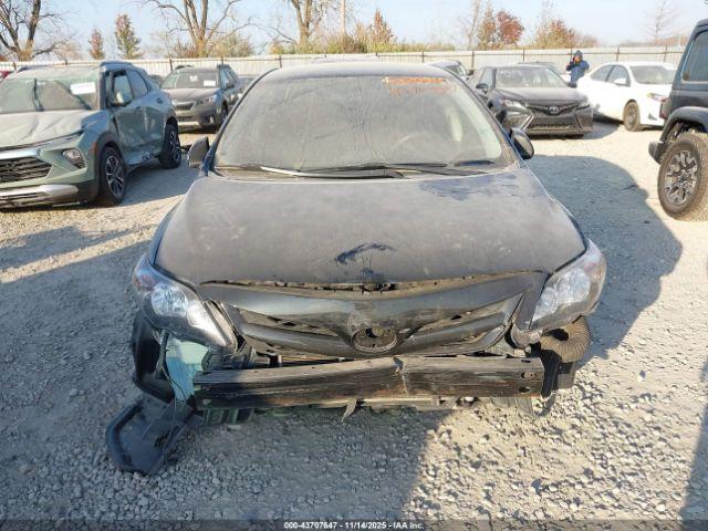 Toyota Corolla S Image 12