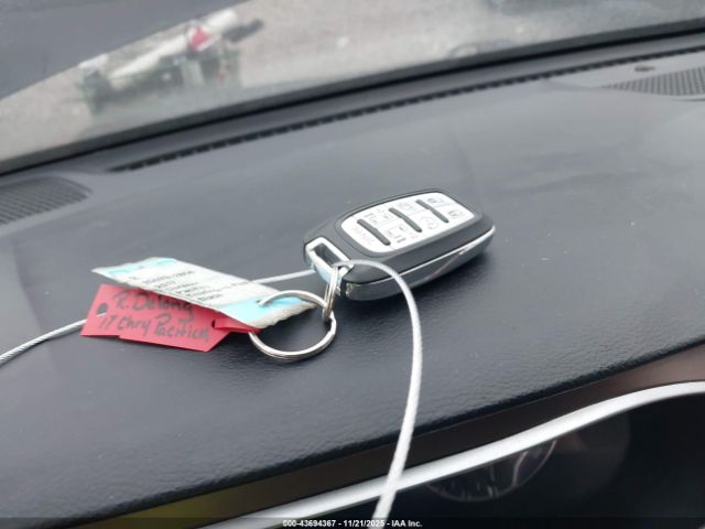 Chrysler Pacifica Touring-l Plus Image 8