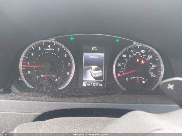 Toyota Camry Xse V6 Image 13