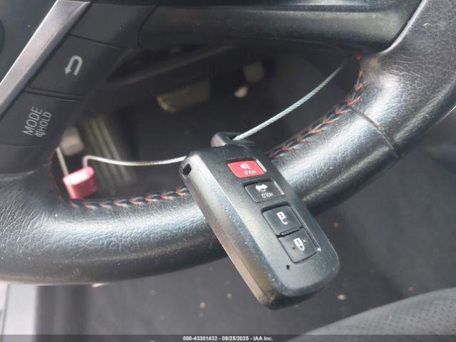 Toyota Camry Xse V6 Image 12