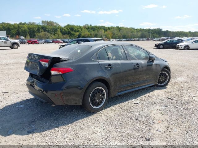 Toyota Corolla Le Image 4