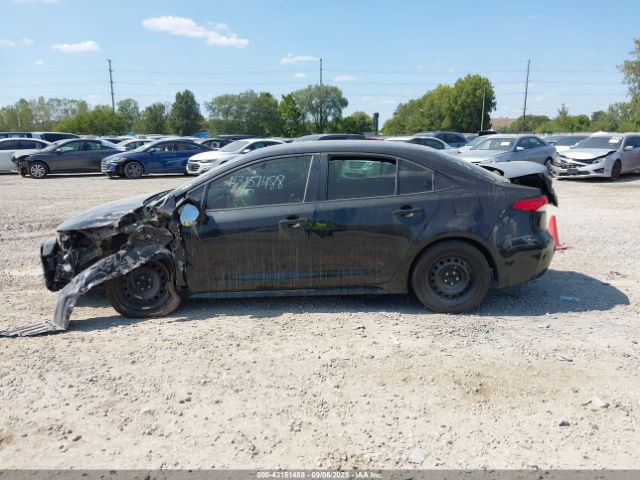 Toyota Corolla Le Image 15