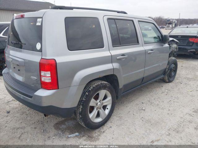 Jeep Patriot Latitude Image 5