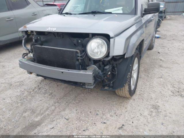 Jeep Patriot Latitude Image 15