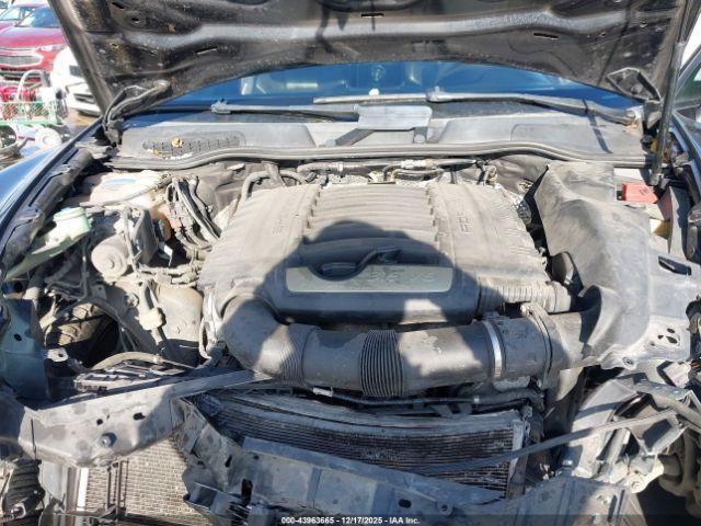 Porsche Cayenne Image 12