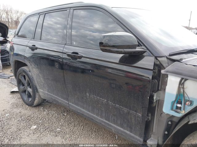 Jeep Grand Cherokee Altitude 4x4 Image 13