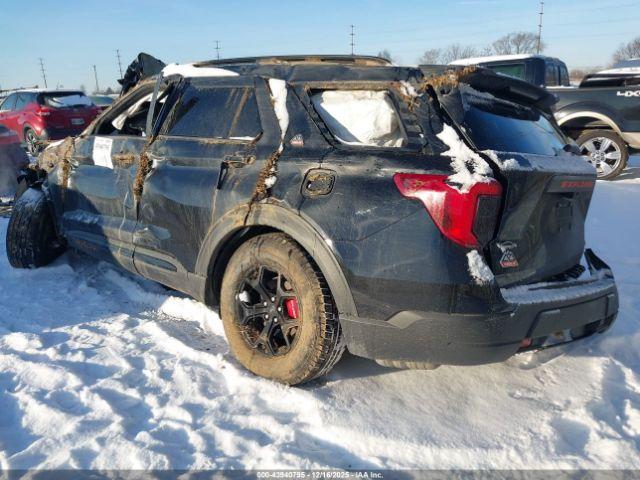 Ford Explorer Timberline Image 13