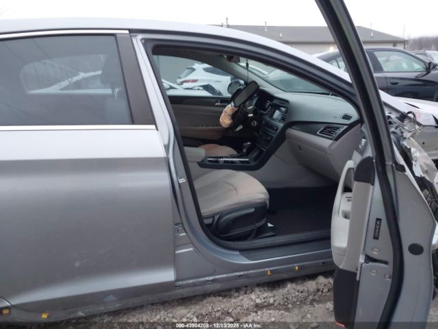 Hyundai SONATA Sport Image 7