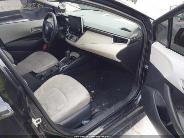 Toyota Corolla Le Image 4