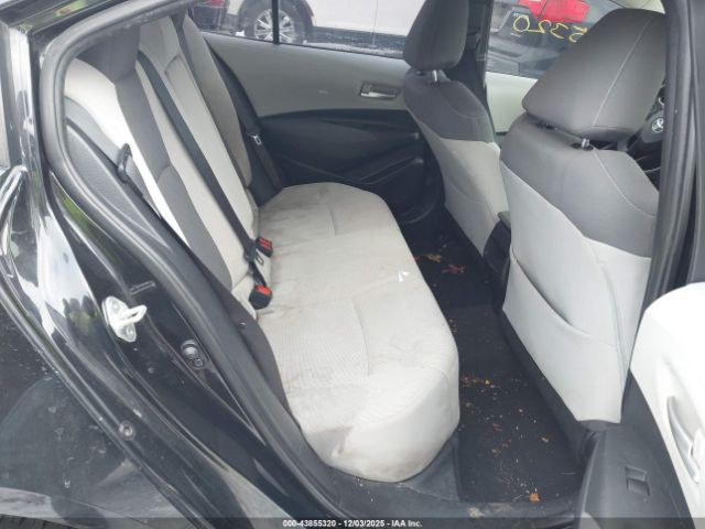 Toyota Corolla Le Image 10