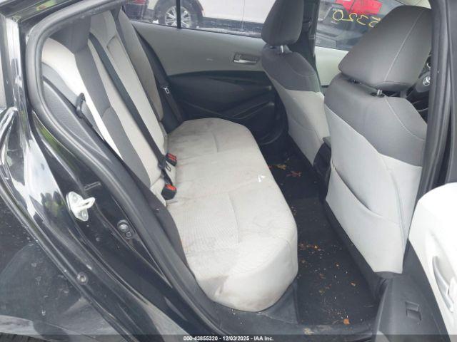 Toyota Corolla Le Image 10