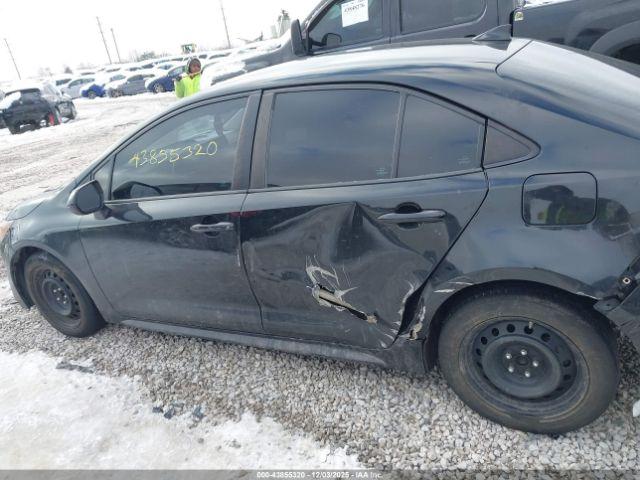 Toyota Corolla Le Image 2