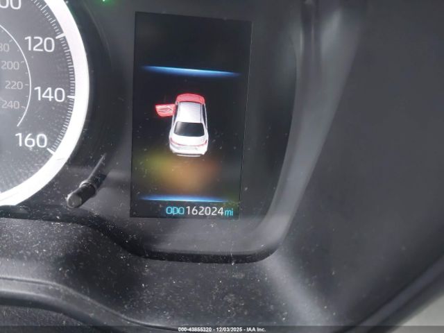 Toyota Corolla Le Image 11