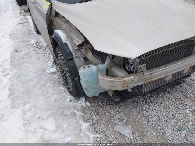 Ford Fusion Titanium Image 15