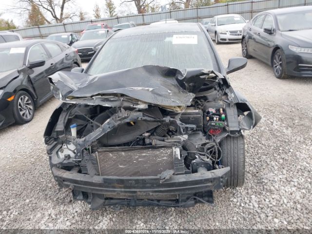 Hyundai ELANTRA Image 17