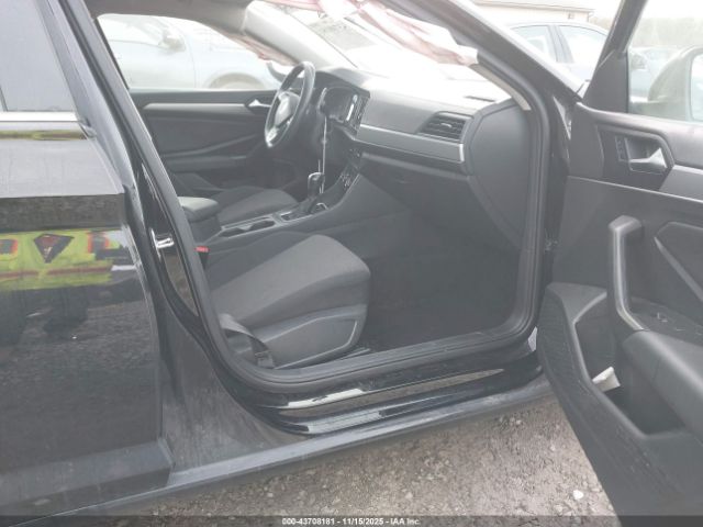 Volkswagen Jetta Image 3