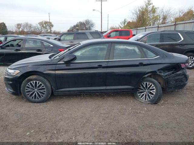 Volkswagen Jetta Image 10