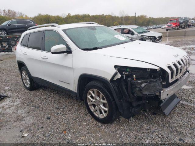 Salvage Jeep Cherokee