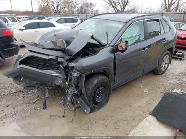 Toyota RAV4 Le Image 15