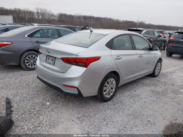 Hyundai ACCENT Se Image 16