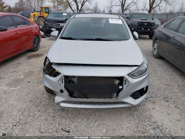 Hyundai ACCENT Se Image 9