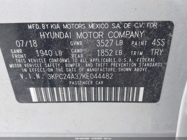 Hyundai ACCENT Se Image 17