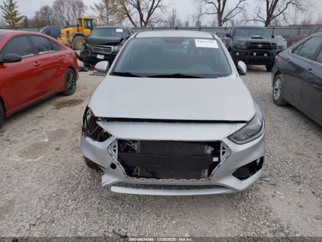 Hyundai ACCENT Se Image 7