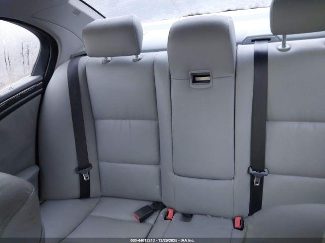 BMW 5 Series Image 9