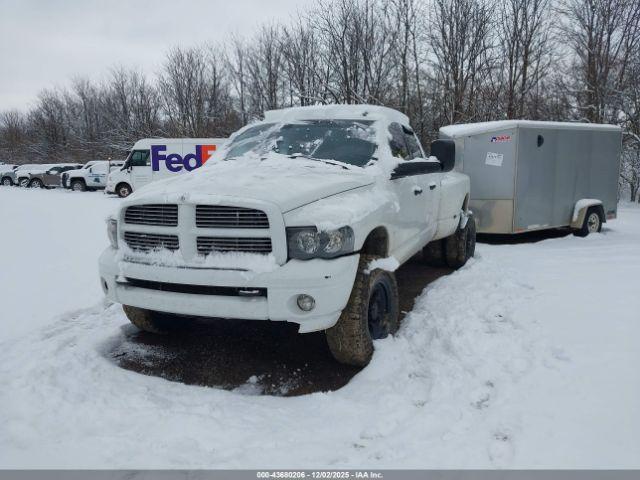 Dodge Ram 3500 Image 11