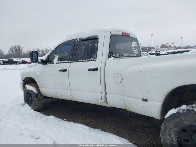 Dodge Ram 3500 Image 2